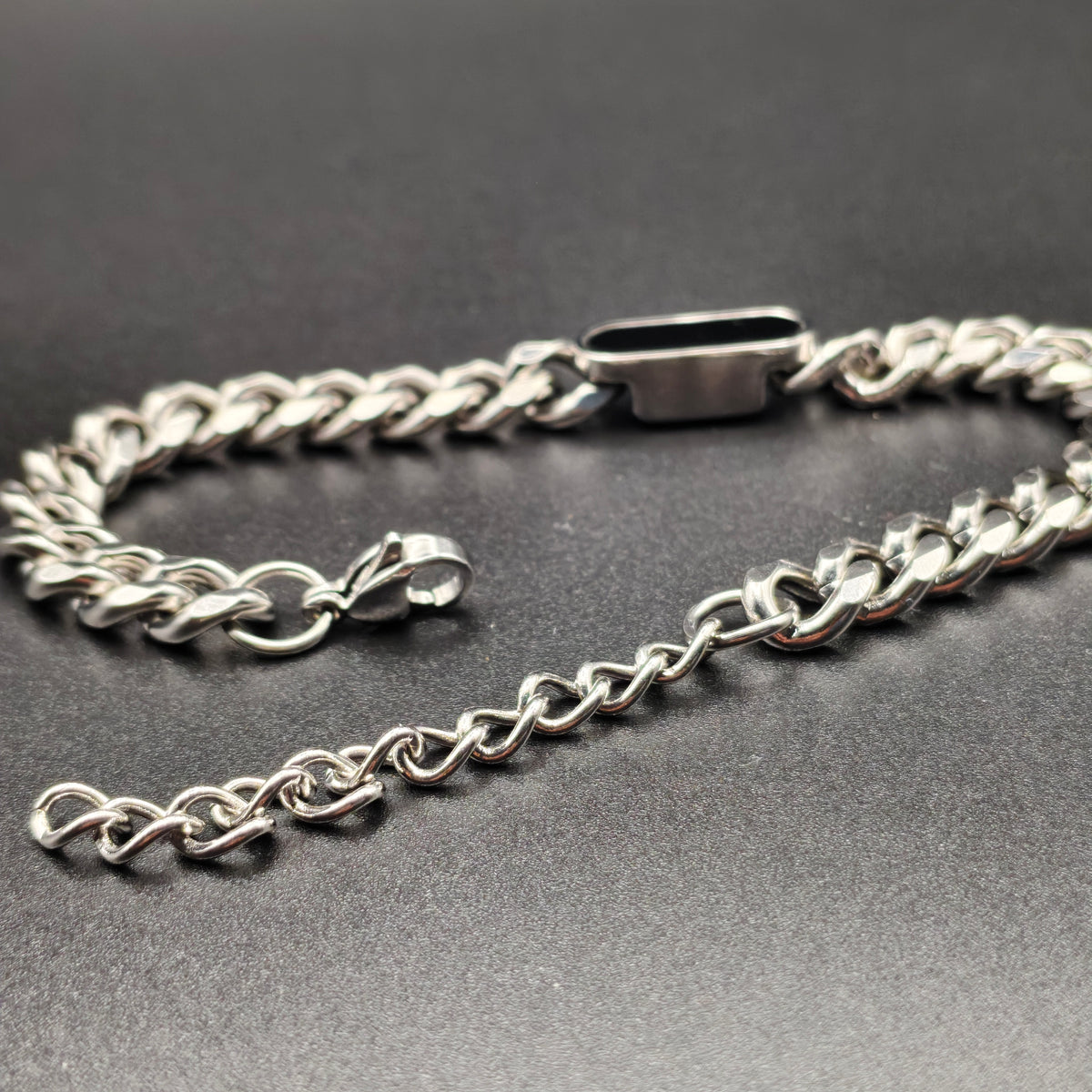 Noir Bar Bracelet
