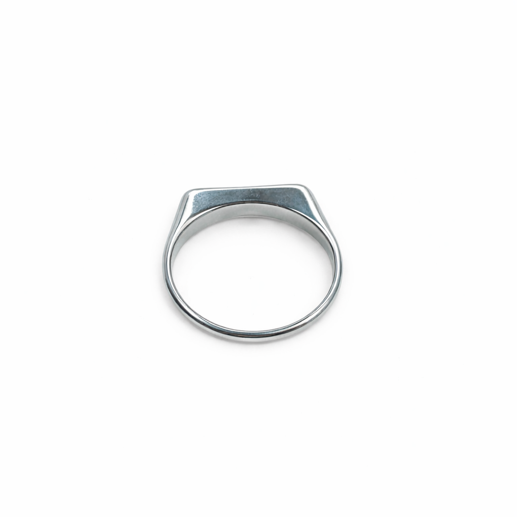 Noir Bar Ring
